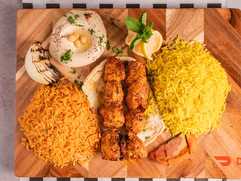 Chicken shish tawook plate